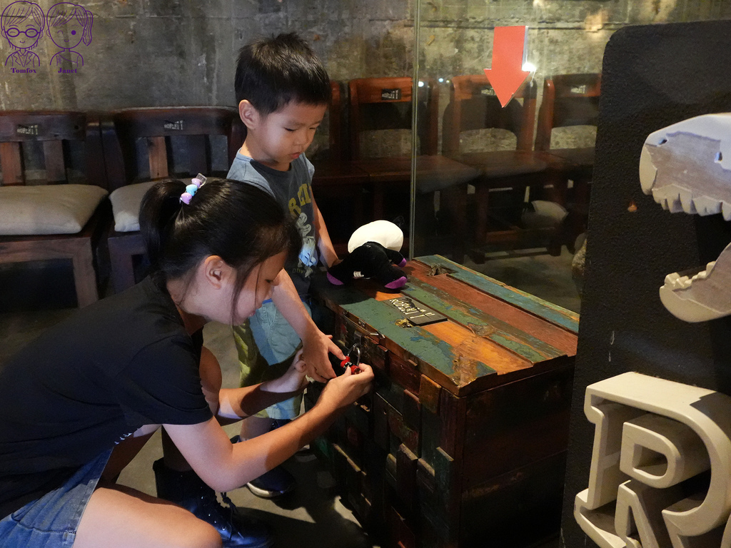 56 Robert Y廢墟暴龍館 尋寶遊戲 暴龍館.jpg 56 Robert Y廢墟暴龍館 尋寶遊戲 暴龍館.jpg