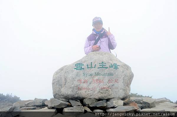 歐陽拍雲朵登雪山 (114).JPG