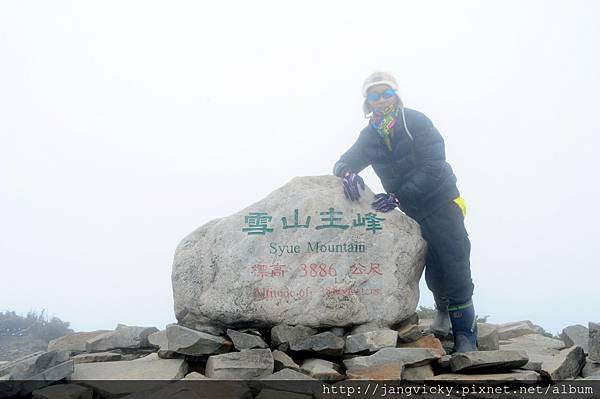 歐陽拍雲朵登雪山 (143).JPG