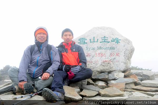 歐陽拍雲朵登雪山 (95).JPG