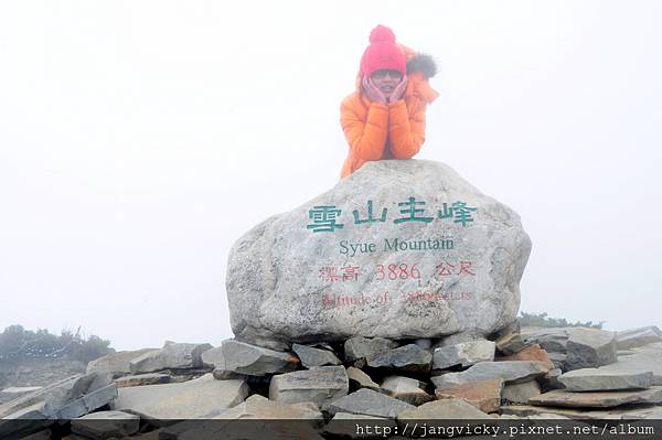 歐陽拍雲朵登雪山 (106).JPG