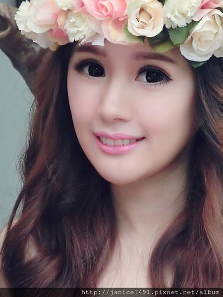 桃園外拍新秘,大眼睛洋娃娃,花圈花仙子造型,漫浪大波浪造型 桃園外拍新秘,大眼睛洋娃娃,花圈花仙子造型,漫浪大波浪造型