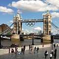 倫敦大橋 掛上奧運標誌
