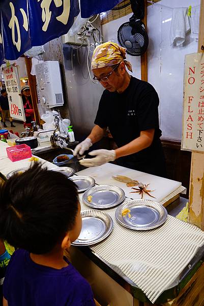 000-函館朝巿釣墨魚 - 029.jpg