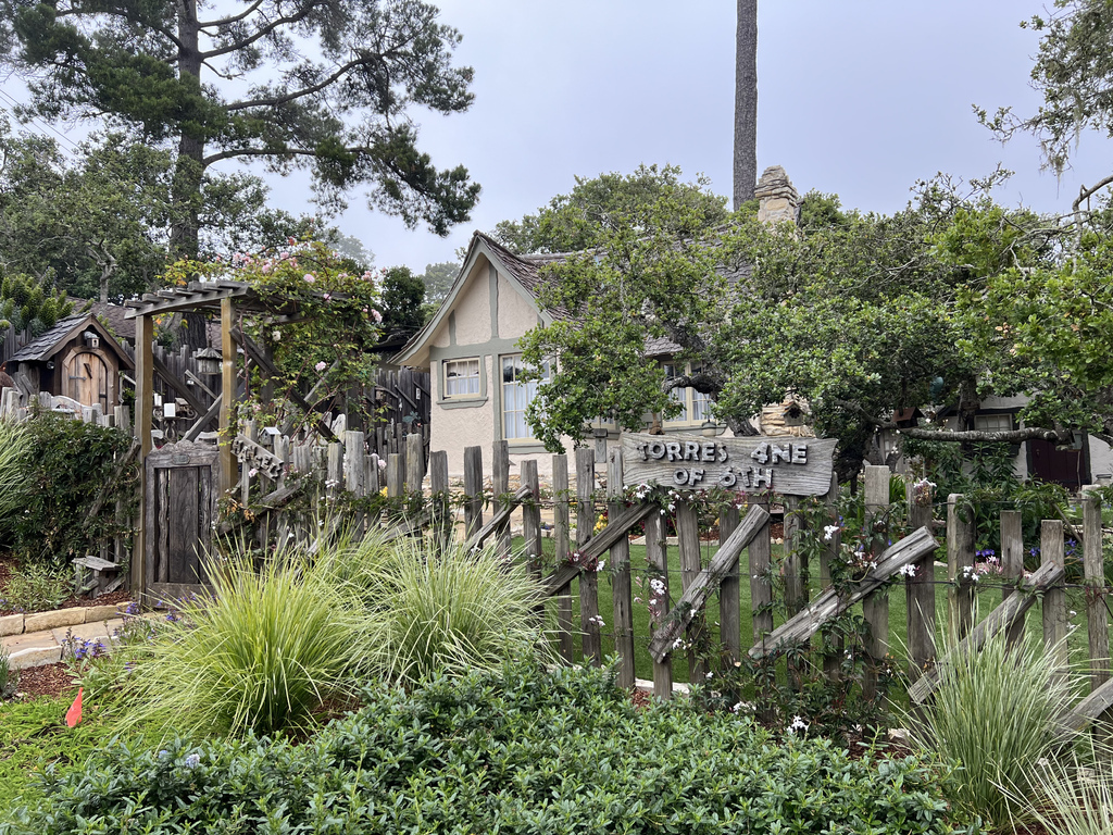 卡梅爾的童話小屋（The Fairy Tale Cottag