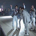 [Best Artist] 12.16.2008 Arashi Talk + One Love, Kaze no Mukou e).08.jpg