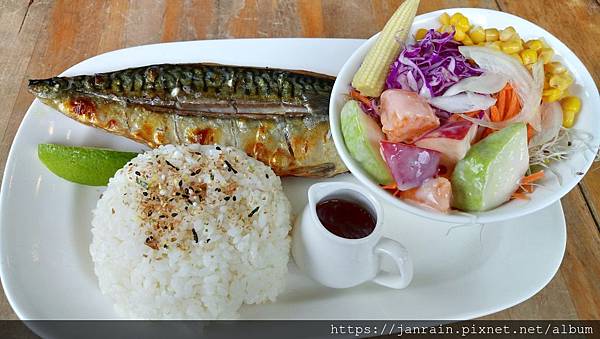 1E6EF52E-F381-4135-B59B-A24AD16A9EBA.jpeg 1E6EF52E-F381-4135-B59B-A24AD16A9EBA.jpeg