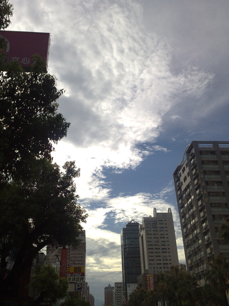 20090612的天空.jpg