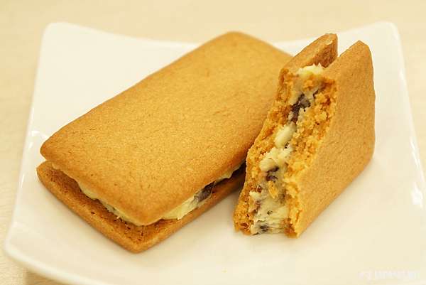 日本購物 北海道伴手禮 日本人也大推薦的六花亭奶油蘭姆葡萄乾夾心餅乾心得分享 Japankuru日本酷樂 痞客邦
