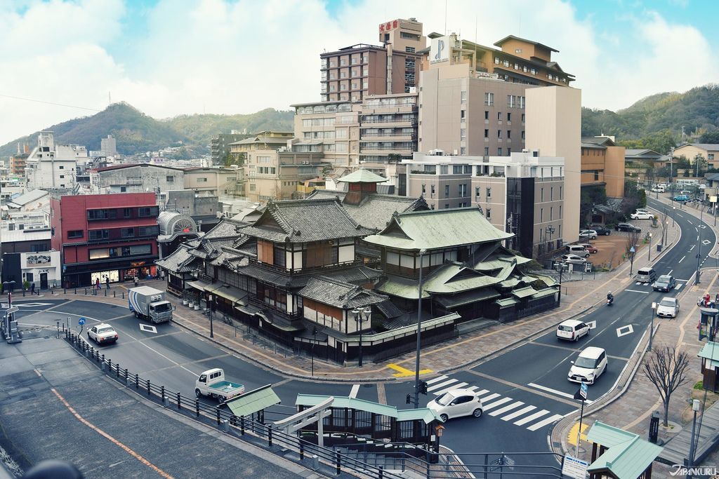 Nissan_CC11_OG.jpg Nissan_CC11_OG.jpg