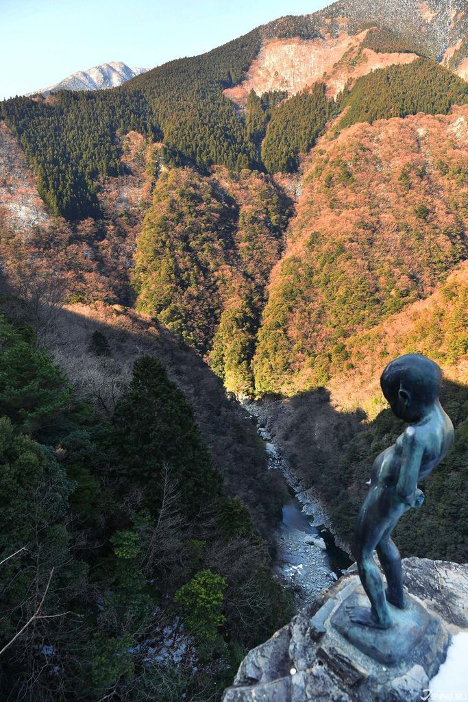 D05_0518.jpg D05_0518.jpg