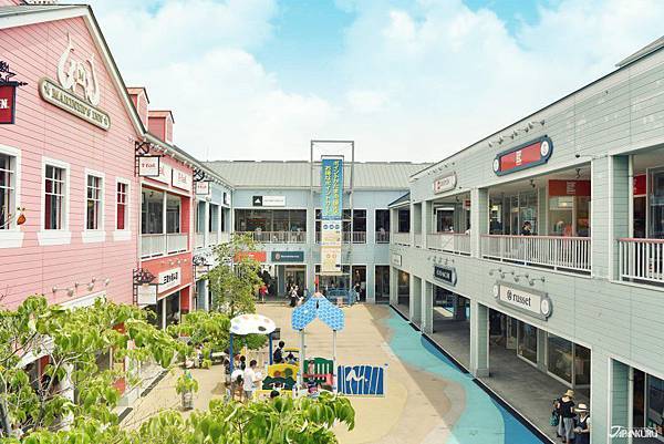 MITSUI_OUTLET_PARK_CC03.jpg