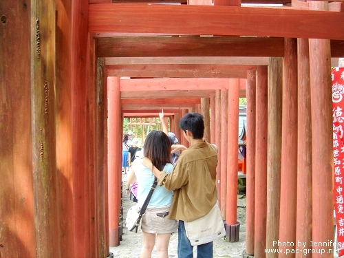 祐德稻荷神社