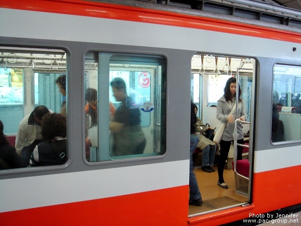 箱根登山電車：箱根湯本 (6).jpg