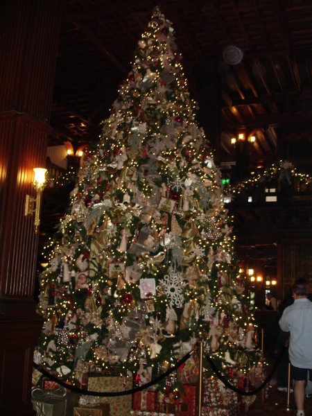 Christmas tree in Coronado Hotel