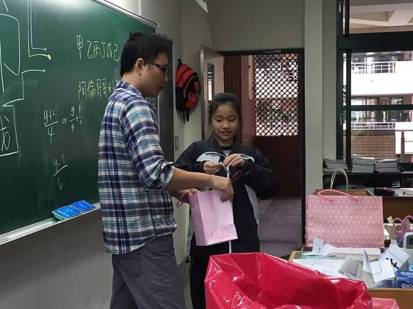 20191223--714聖誕節活動_191223_0064.jpg 20191223--714聖誕節活動_191223_0064.jpg