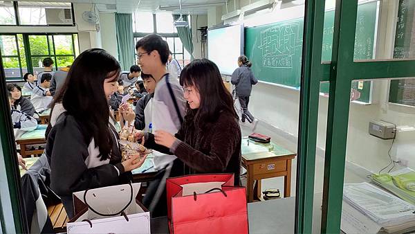 20191223--714聖誕節活動_191223_0002.jpg 20191223--714聖誕節活動_191223_0002.jpg