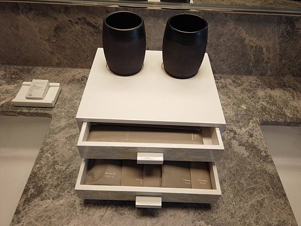 [高雄飯店] 親子不友善但極致奢華的藝術酒店『高雄晶英國際行