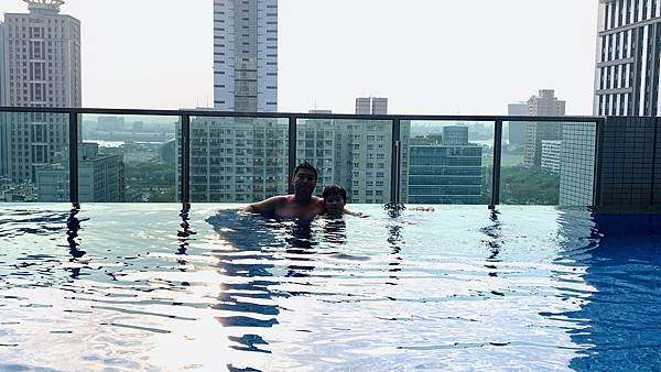 [高雄飯店] 親子不友善,但服務超級友善且極致奢華的藝術酒店