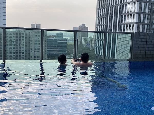 [高雄飯店] 親子不友善,但服務超級友善且極致奢華的藝術酒店