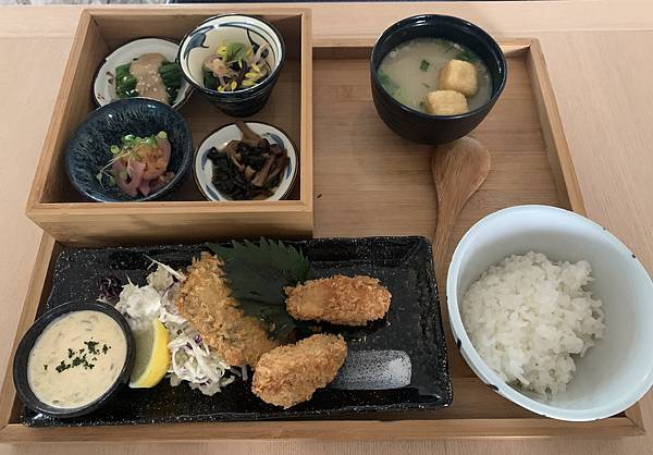 [高雄飯店] 親子不友善,但服務超級友善且極致奢華的藝術酒店