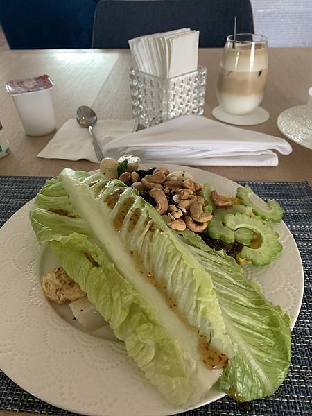 [高雄飯店] 親子不友善,但服務超級友善且極致奢華的藝術酒店