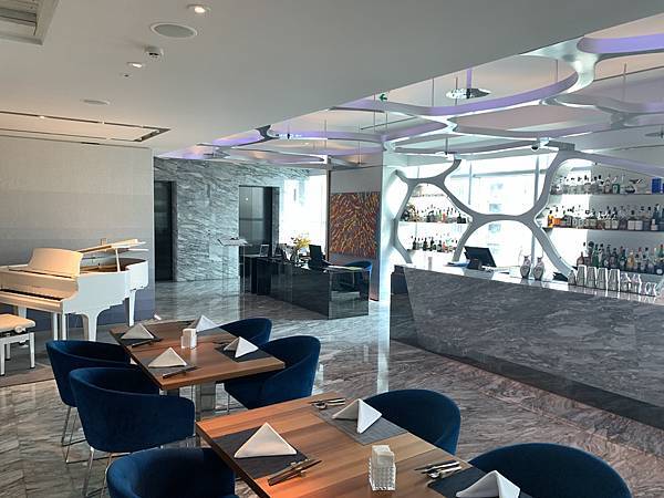 [高雄飯店] 親子不友善,但服務超級友善且極致奢華的藝術酒店