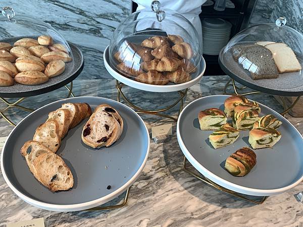 [高雄飯店] 親子不友善,但服務超級友善且極致奢華的藝術酒店