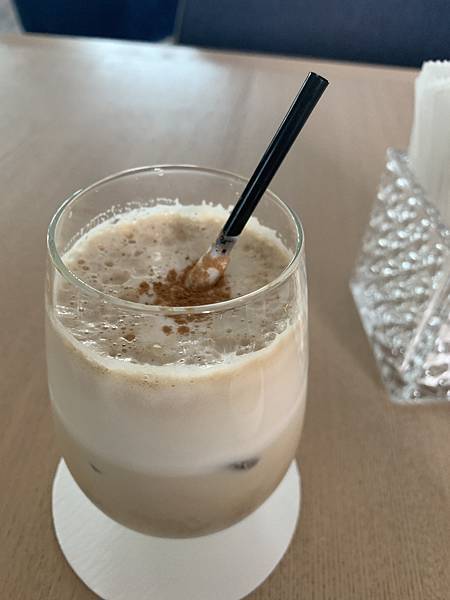 [高雄飯店] 親子不友善,但服務超級友善且極致奢華的藝術酒店