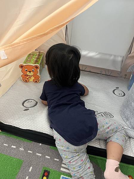 橘家床墊青埔門市--舒適高品質的床墊,諾寶試躺後都說好舒服喔 橘家床墊青埔門市--舒適高品質的床墊,諾寶試躺後都說好舒服喔