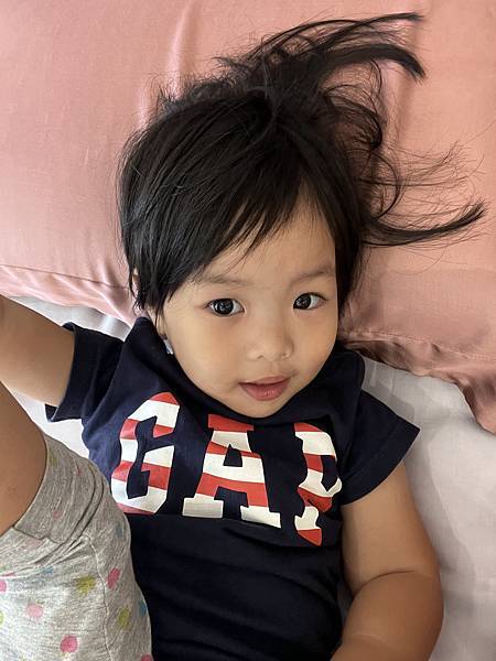 橘家床墊青埔門市--舒適高品質的床墊,諾寶試躺後都說好舒服喔 橘家床墊青埔門市--舒適高品質的床墊,諾寶試躺後都說好舒服喔