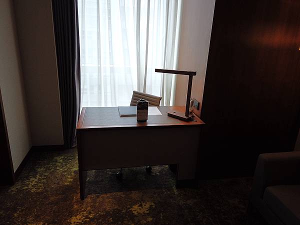 『萬豪集團』台北南港六福萬怡套房開箱---第一次住到六福萬怡