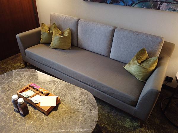 『萬豪集團』台北南港六福萬怡套房開箱---第一次住到六福萬怡