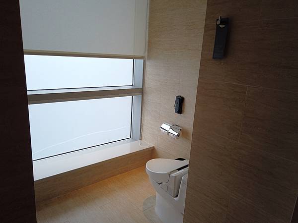 『萬豪集團』台北南港六福萬怡套房開箱---第一次住到六福萬怡