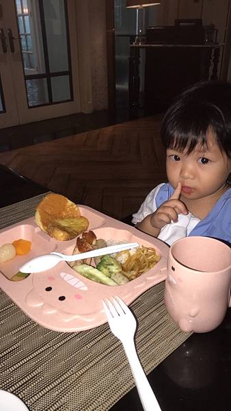 『泰國曼谷』曼谷自由行,暹羅站逛大街,紅大哥水門雞飯,米其林