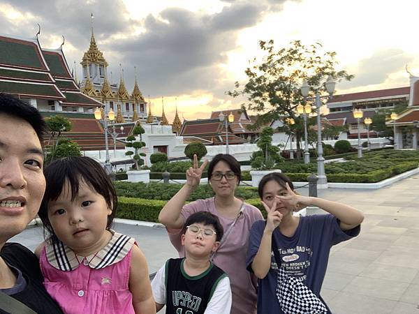 『泰國曼谷』曼谷自由行,暹羅站逛大街,紅大哥水門雞飯,米其林