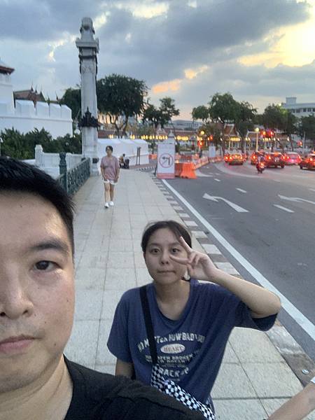 『泰國曼谷』曼谷自由行,暹羅站逛大街,紅大哥水門雞飯,米其林