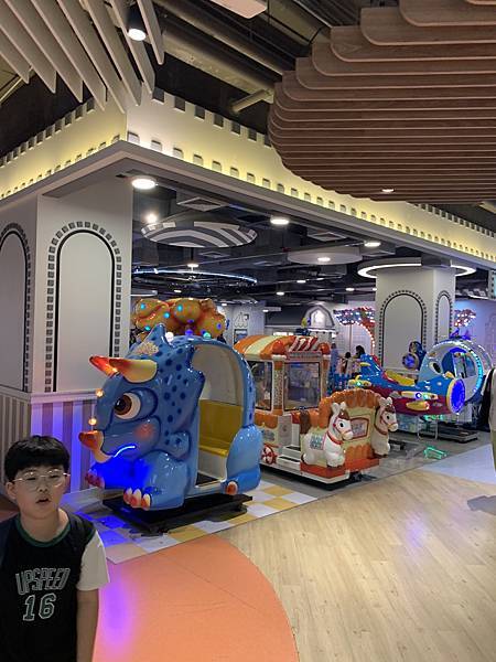 『泰國曼谷』曼谷自由行,暹羅站逛大街,紅大哥水門雞飯,米其林