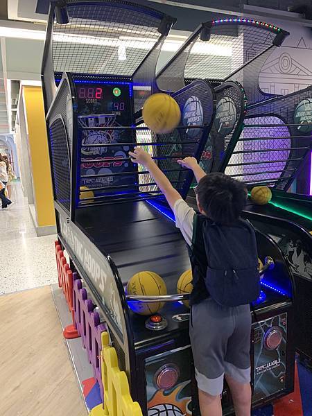 『泰國曼谷』曼谷自由行,暹羅站逛大街,紅大哥水門雞飯,米其林