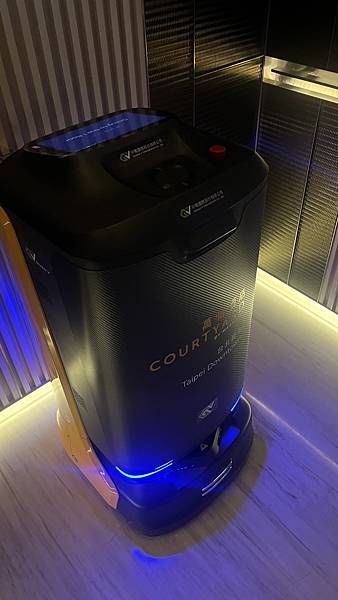 住飯店囉!! 住飯店囉!!