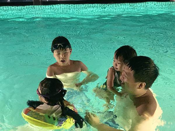 住飯店囉!! 住飯店囉!!