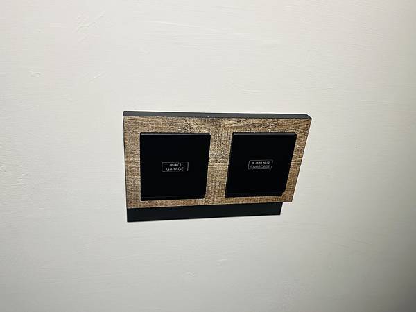 『桃園飯店』IF 商務汽旅--雅緻四人車庫房全家出遊的好選