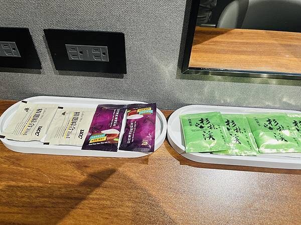 『桃園飯店』IF 商務汽旅--雅緻四人車庫房全家出遊的好選