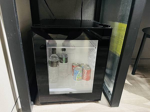 『桃園飯店』IF 商務汽旅--雅緻四人車庫房全家出遊的好選