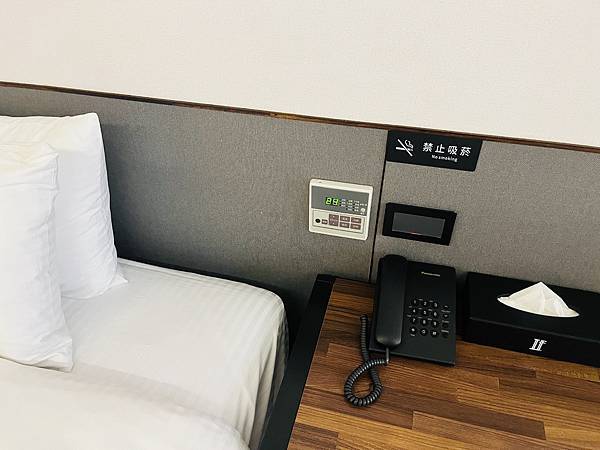 『桃園飯店』IF 商務汽旅--雅緻四人車庫房全家出遊的好選