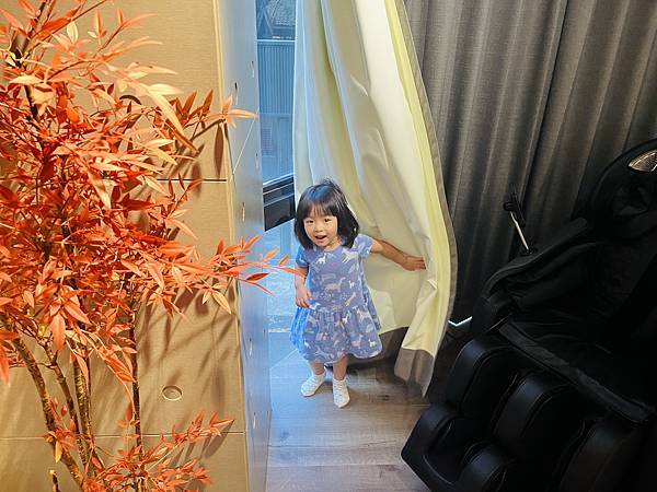 『桃園飯店』IF 商務汽旅--雅緻四人車庫房全家出遊的好選