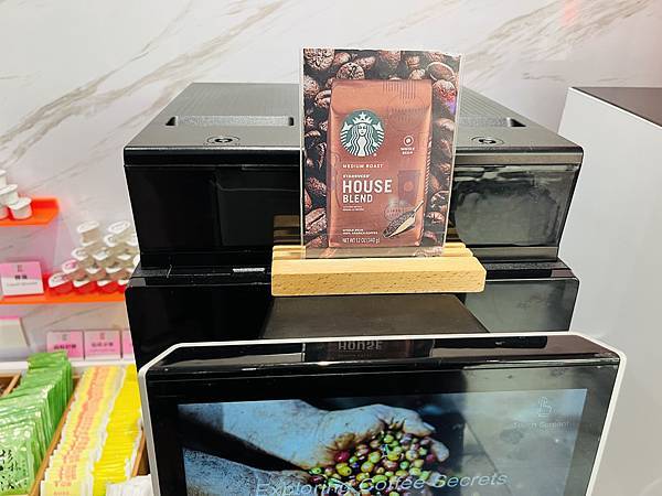 『桃園飯店』IF 商務汽旅--雅緻四人車庫房全家出遊的好選