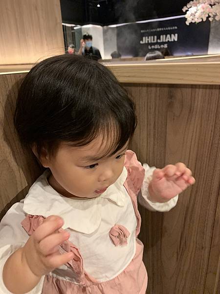 『新店美食』--主日後的小確幸:小碧潭築間火鍋+十四張歷史公