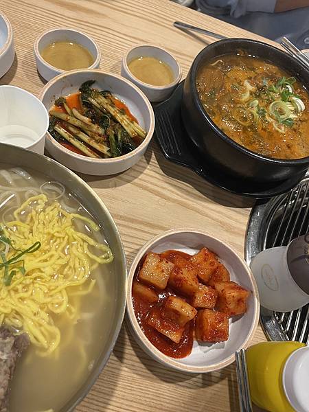 『韓國水原』慶祝碩寶十歲生日韓國吃燒肉啦!!