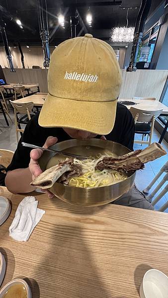 『韓國水原』慶祝碩寶十歲生日韓國吃燒肉啦!!